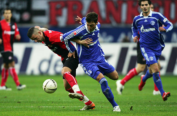 季维加瓦建 季维加瓦建