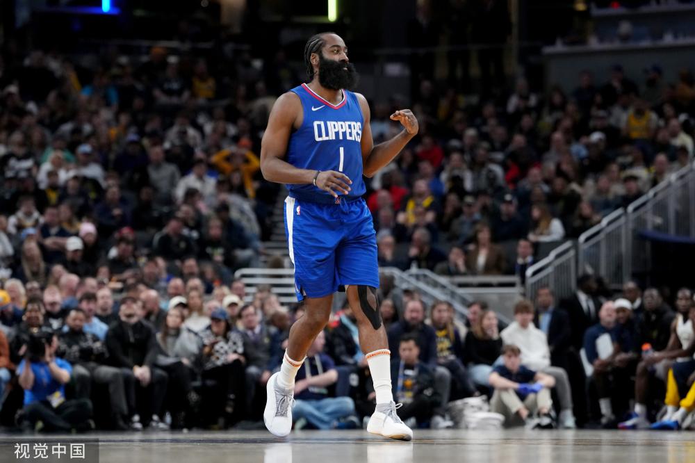 边锋或中锋 边锋或中锋