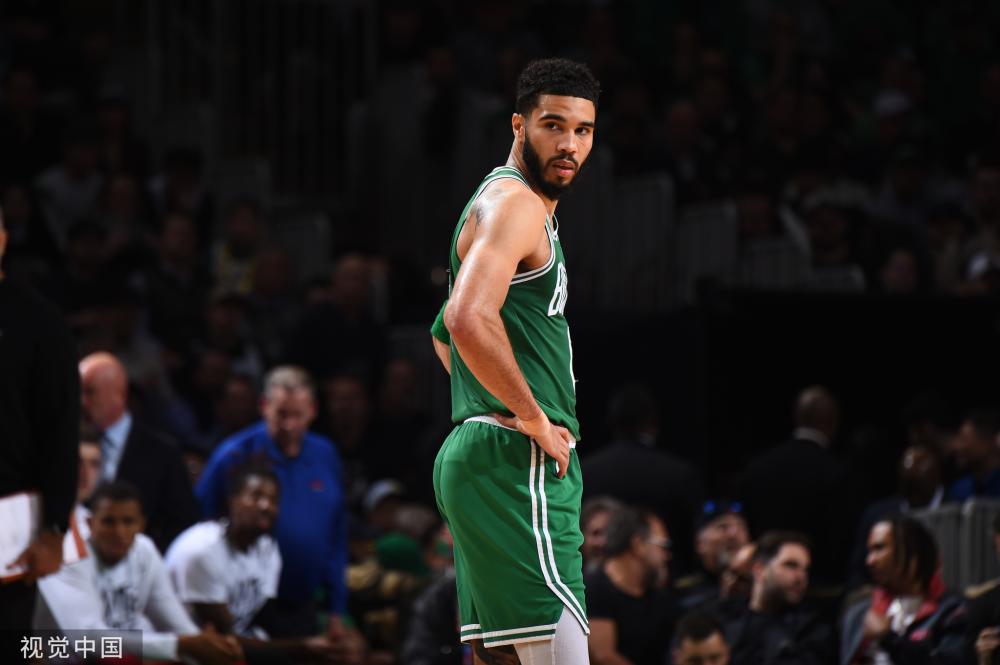 足球蓄势待 足球蓄势待